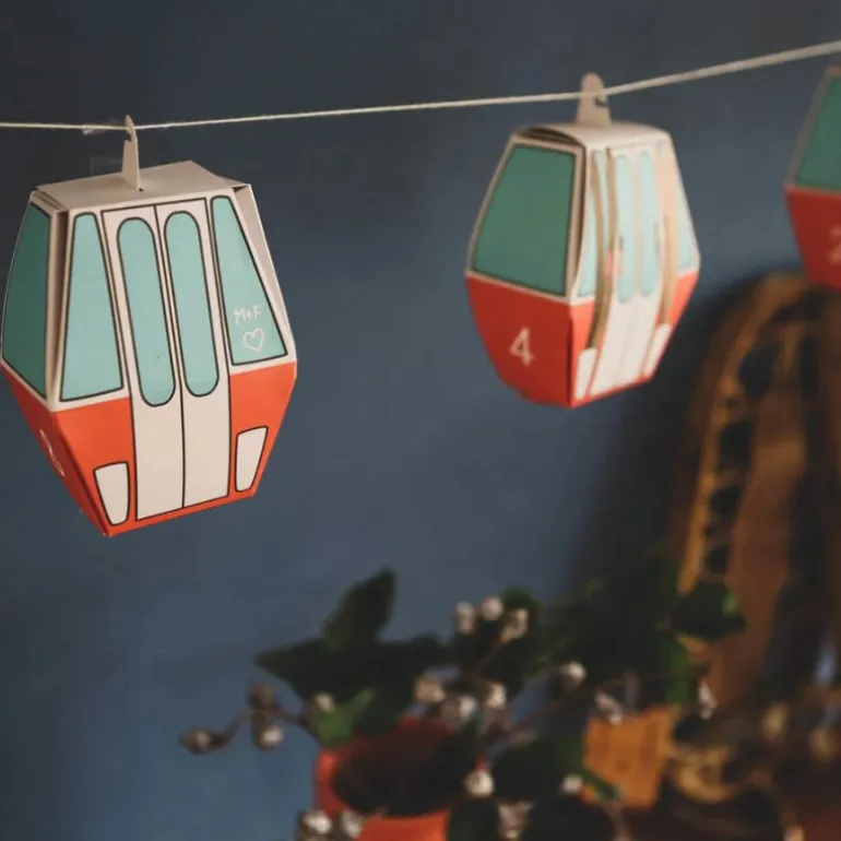 Calendrier de l’avent DIY à remplir - Télécabines - Roadtyping