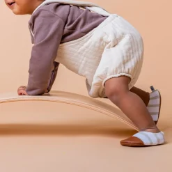 Chaussons souples enfant - Les Pas Petits - Les Petits Marins Caramel
