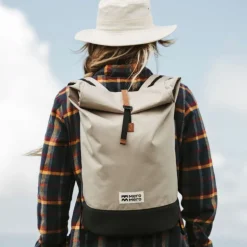 Sac à dos roll-top Wanaka - MeroMero - Sable / Brown Leather