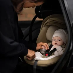 Siège auto Maple - cosy bébé Thule - Darkest Blue